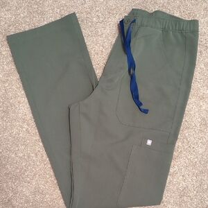 Figs Cairo Cargo Scrub Pants